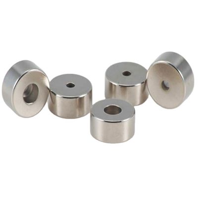 کیفیت مغناطیس نئودیمیوم M5 Counterbore 25x4mm دور سوراخ صنعتی کارخانه