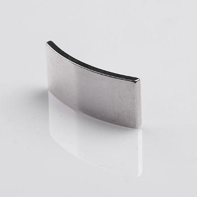 Customized N52 Arc Magnets , Epoxy Coated Neodymium Super Magnets