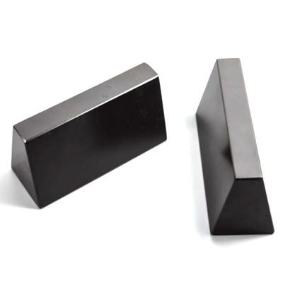 آهنرباهای دائمی Ni Wedge Neodymium با پوشش N48 0.01mm - 0.05mm
