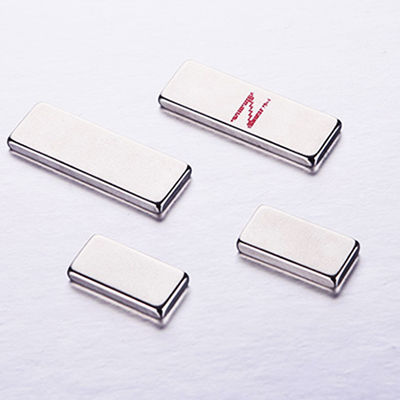 کیفیت آهنرباهای نئودیمیوم صنعتی 13 میلی متر X 3 میلی متر N54 برای موتور خطی کارخانه